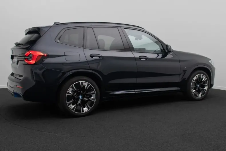 BMW iX3 (Seria X) din 2023 cu 61.153 km - oferta BMW252969 - foto 6