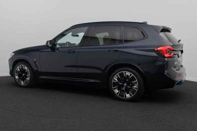 BMW iX3 (Seria X) din 2023 cu 61.153 km - oferta BMW252969 - foto 10