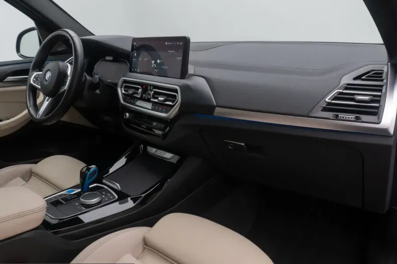 BMW iX3 (Seria X) din 2023 cu 61.153 km - oferta BMW252969 - foto 22