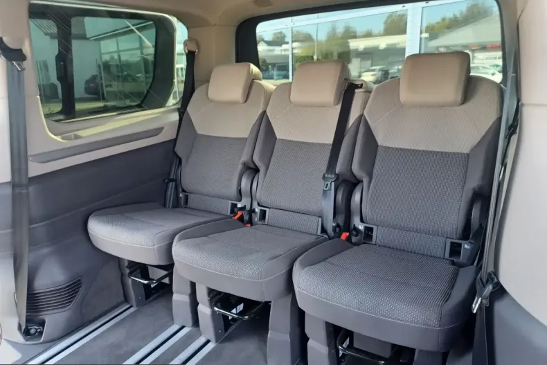 Volkswagen T7 Multivan din 2025 cu 19.400 km - oferta VOL252972 - foto 25