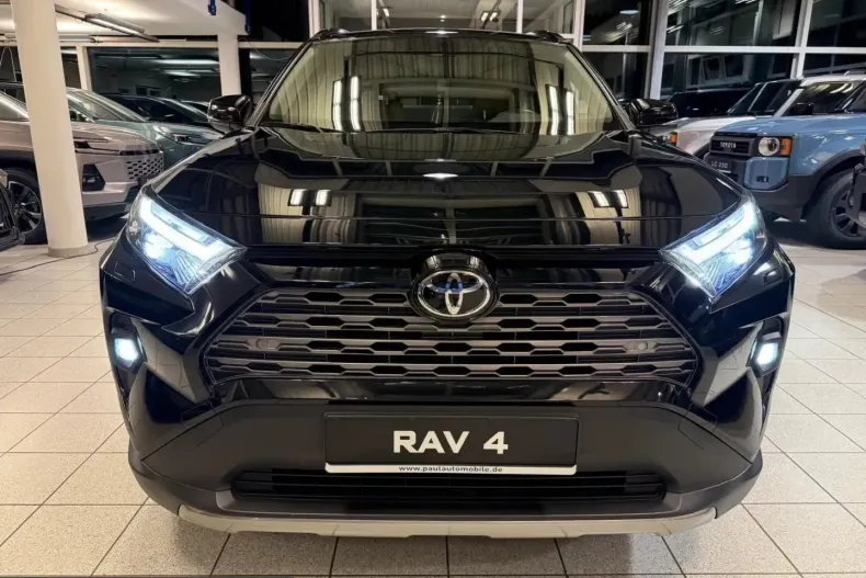 Toyota RAV4 din 2023 cu 53.168 km - oferta TOY252973 - foto 3