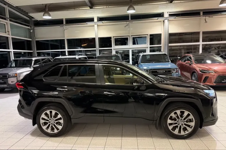 Toyota RAV4 din 2023 cu 53.168 km - oferta TOY252973 - foto 12