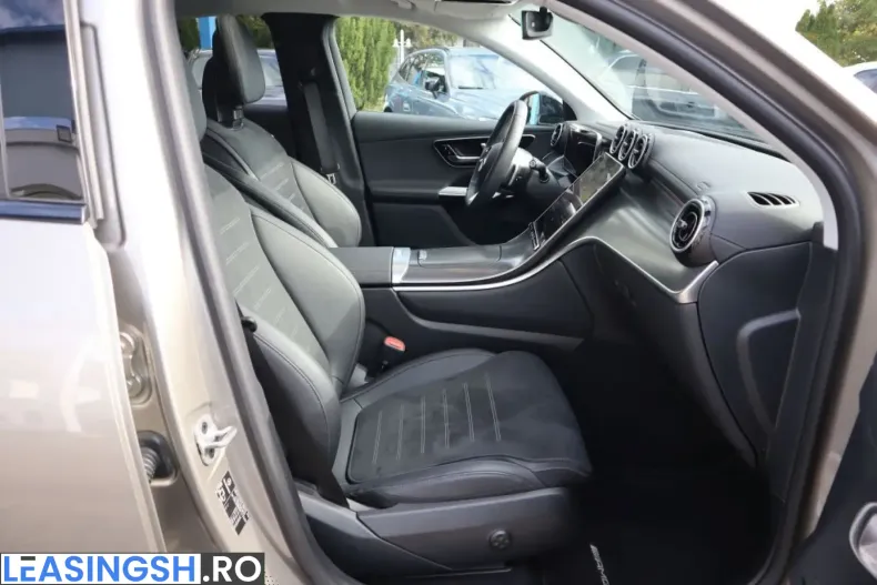 Mercedes-Benz GLC 200 (Clasa GLC) din 2024 cu 13.610 km - oferta MER252977 - foto 10