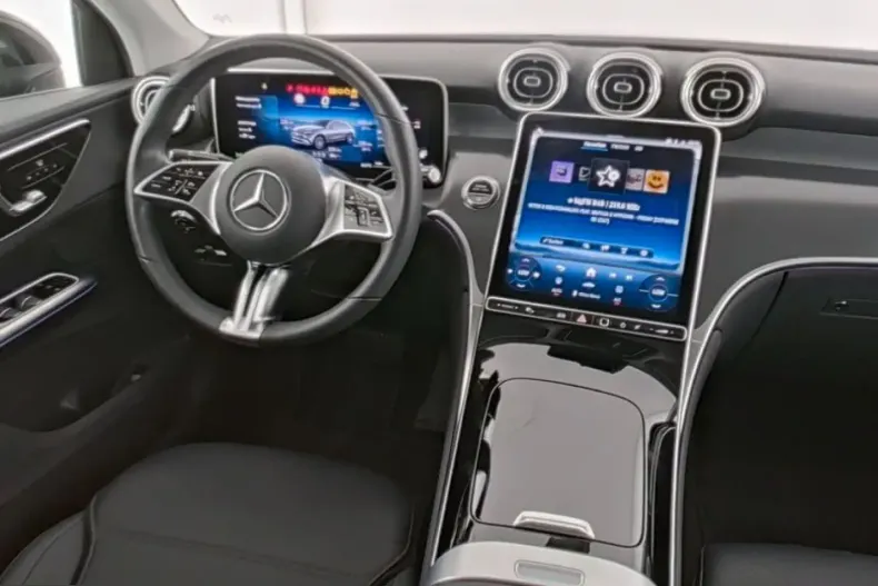 Mercedes-Benz GLC 200 (Clasa GLC) din 2025 cu 18.989 km - oferta MER252978 - foto 5