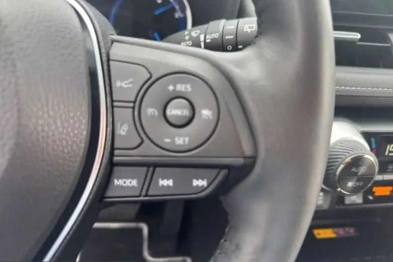 Toyota RAV4 din 2022 cu 63.800 km - oferta TOY252979 - foto 19