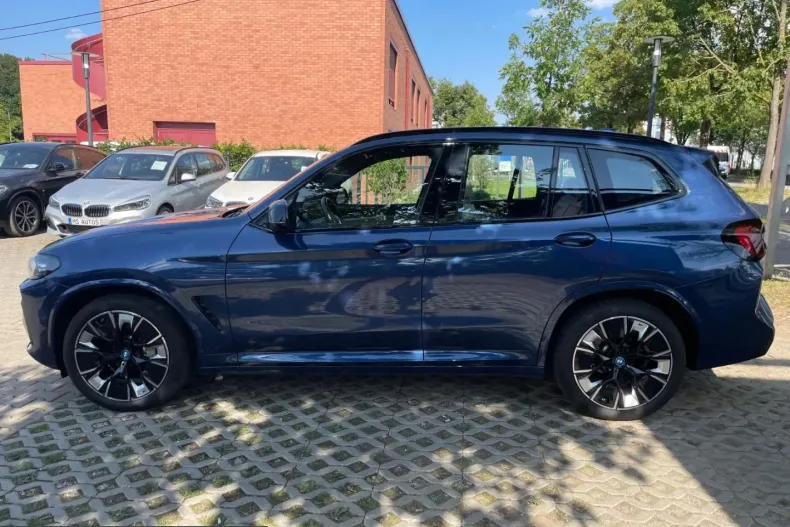 BMW iX3 (Seria X) din 2023 cu 79.000 km - oferta BMW252980 - foto 3