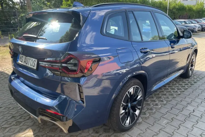 BMW iX3 (Seria X) din 2023 cu 79.000 km - oferta BMW252980 - foto 8
