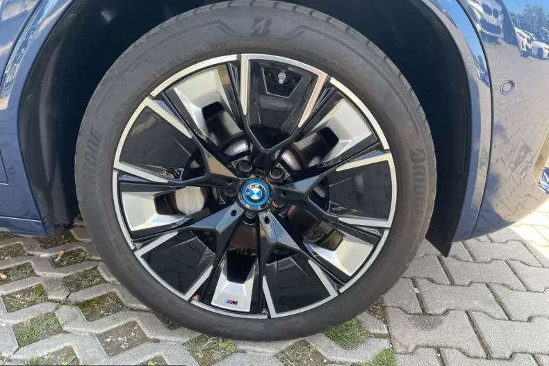 BMW iX3 (Seria X) din 2023 cu 79.000 km - oferta BMW252980 - foto 12
