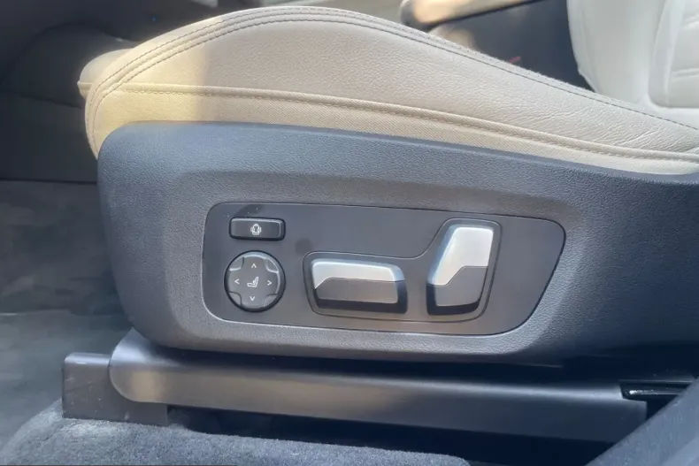 BMW iX3 (Seria X) din 2023 cu 79.000 km - oferta BMW252980 - foto 26