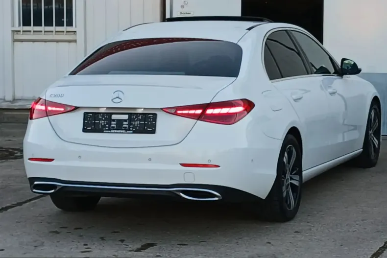Mercedes-Benz C 200 (Clasa C) din 2021 cu 45.298 km - oferta MER252982 - foto 6