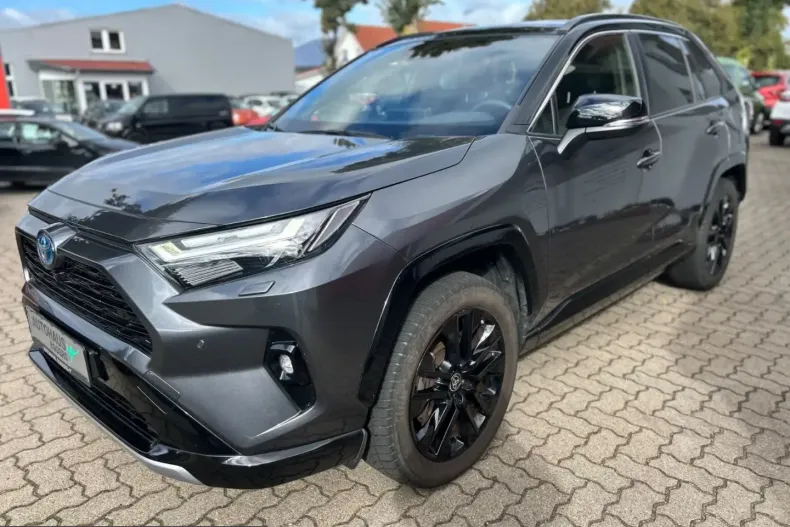 Toyota RAV4 din 2022 cu 68.449 km - oferta TOY252984 - foto 1
