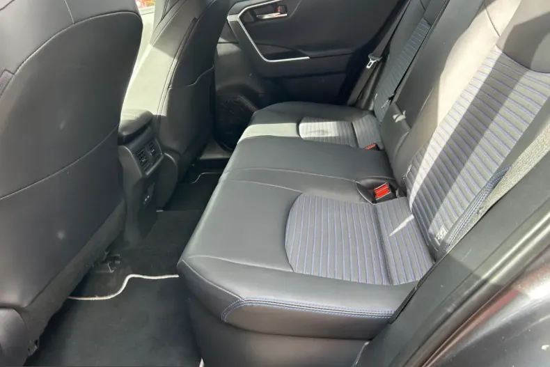 Toyota RAV4 din 2022 cu 68.449 km - oferta TOY252984 - foto 17