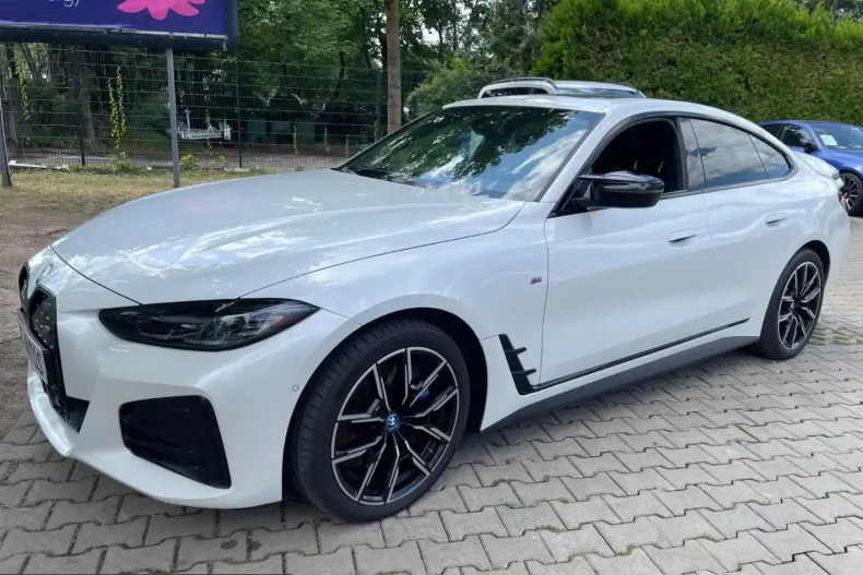 BMW i4 (Seria 4) din 2022 cu 74.000 km - oferta BMW252985 - foto 3