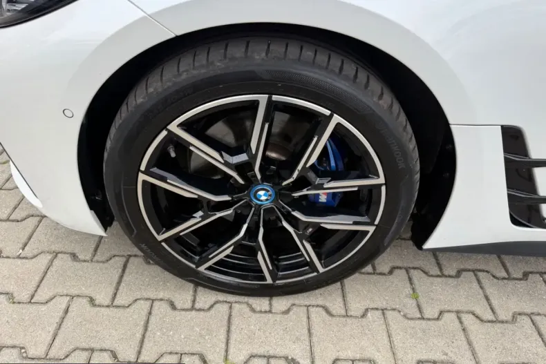 BMW i4 (Seria 4) din 2022 cu 74.000 km - oferta BMW252985 - foto 35