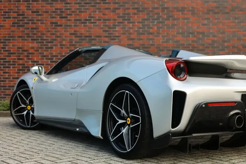 Ferrari 488 Pista din 2021 cu 11.023 km - oferta FER252987 - foto 8