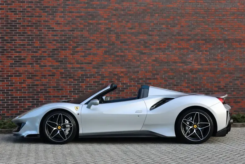 Ferrari 488 Pista din 2021 cu 11.023 km - oferta FER252987 - foto 16