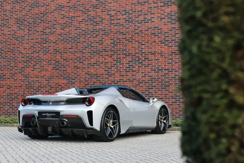 Ferrari 488 Pista din 2021 cu 11.023 km - oferta FER252987 - foto 18