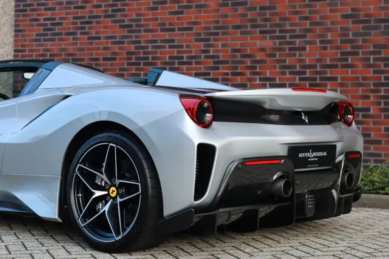 Ferrari 488 Pista din 2021 cu 11.023 km - oferta FER252987 - foto 23