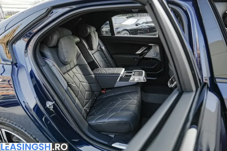 BMW i7 (Seria 7) din 2023 cu 25.000 km - oferta BMW252988 - foto 3