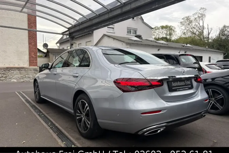Mercedes-Benz E 220 (Clasa E) din 2022 cu 134.250 km - oferta MER252994 - foto 7