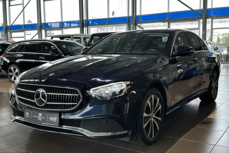 Mercedes-Benz E 300 (Clasa E) din 2022 cu 99.625 km - oferta MER252995 - foto 3