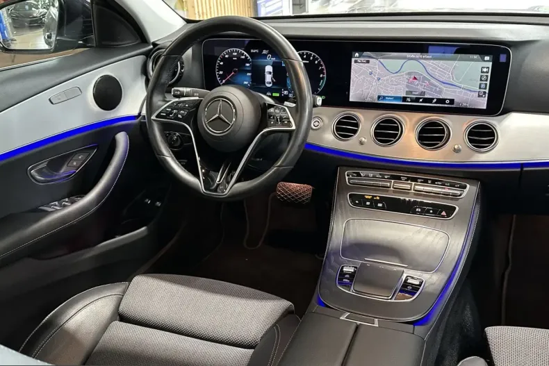 Mercedes-Benz E 300 (Clasa E) din 2022 cu 99.625 km - oferta MER252995 - foto 12