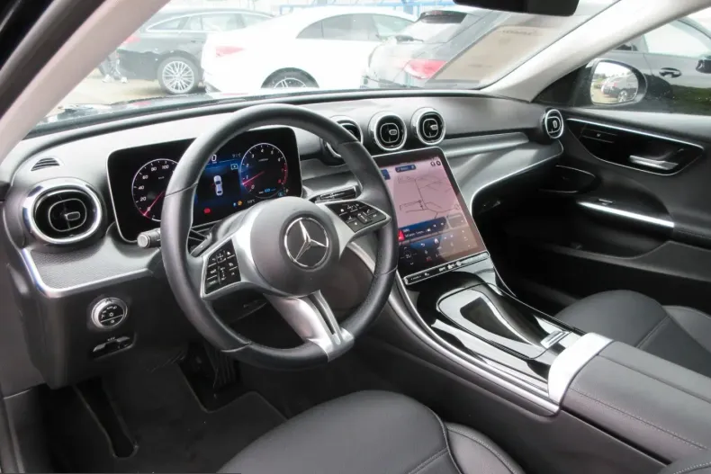 Mercedes-Benz C 200 (Clasa C) din 2022 cu 32.900 km - oferta MER252998 - foto 10
