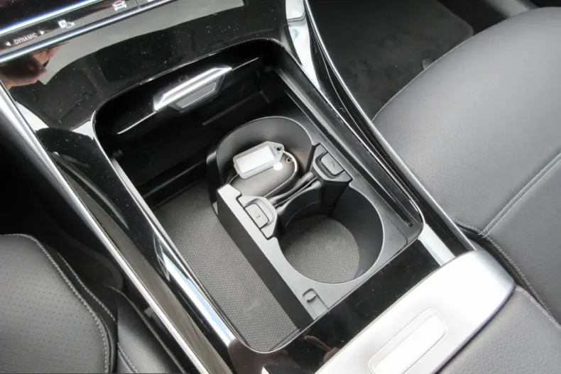 Mercedes-Benz C 200 (Clasa C) din 2022 cu 32.900 km - oferta MER252998 - foto 22