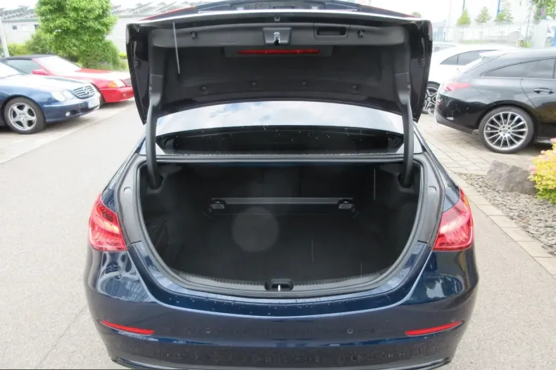 Mercedes-Benz C 200 (Clasa C) din 2022 cu 32.900 km - oferta MER252998 - foto 24