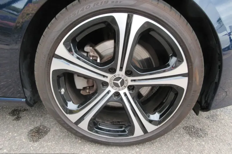 Mercedes-Benz C 200 (Clasa C) din 2022 cu 32.900 km - oferta MER252998 - foto 28