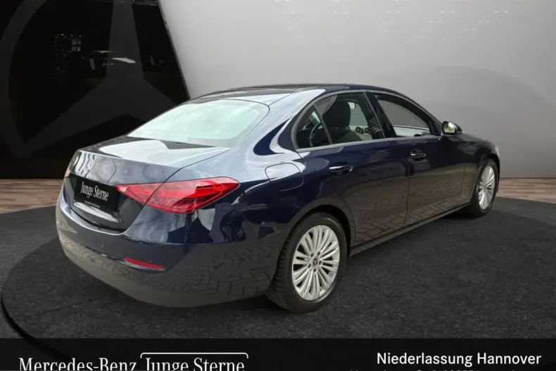Mercedes-Benz C 200 (Clasa C) din 2022 cu 27.496 km - oferta MER252999 - foto 6