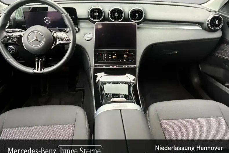 Mercedes-Benz C 200 (Clasa C) din 2022 cu 27.496 km - oferta MER252999 - foto 11