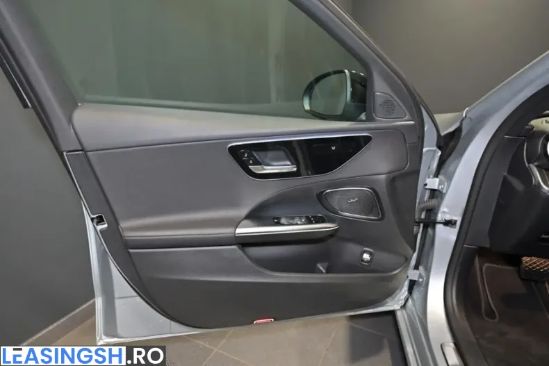 Mercedes-Benz C 200 (Clasa C) din 2024 cu 15.800 km - oferta MER253006 - foto 16