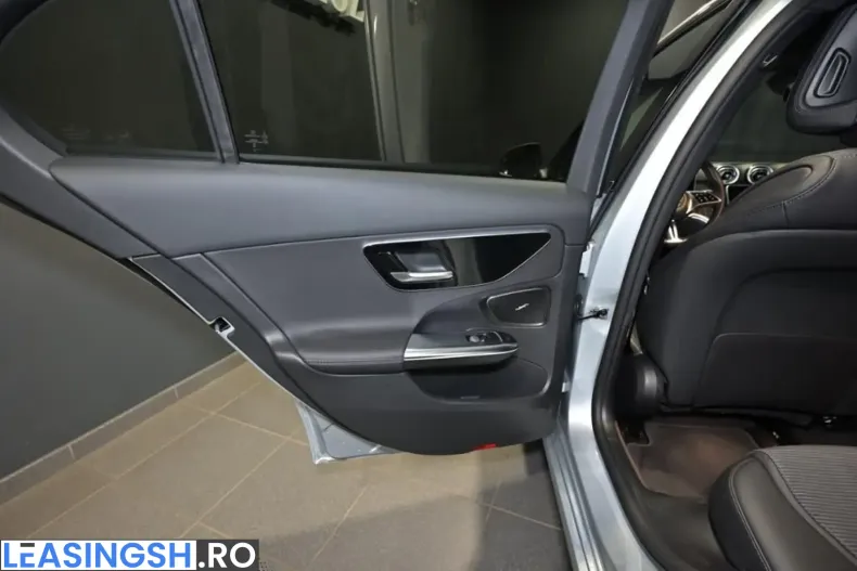 Mercedes-Benz C 200 (Clasa C) din 2024 cu 15.800 km - oferta MER253006 - foto 18