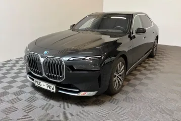 BMW 750 din 2023 - oferta BMW253016