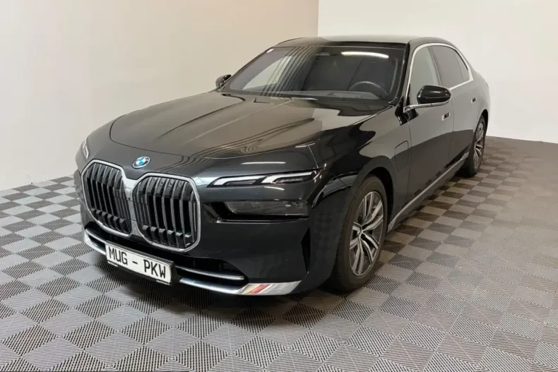 BMW 750 (Seria 7) din 2023 cu 89.500 km - oferta BMW253016 - foto 1