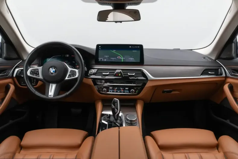 BMW 520 (Seria 5) din 2023 cu 72.097 km - oferta BMW253035 - foto 2