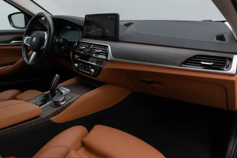 BMW 520 (Seria 5) din 2023 cu 72.097 km - oferta BMW253035 - foto 21