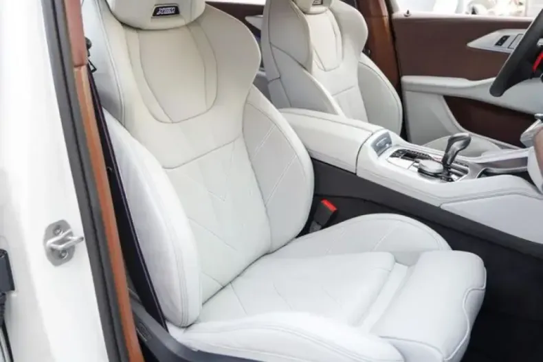 BMW XM (Seria X) din 2025 cu 16.200 km - oferta BMW253047 - foto 9