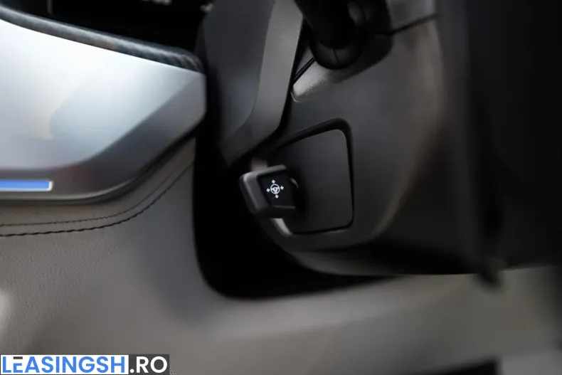 BMW XM (Seria X) din 2025 cu 16.200 km - oferta BMW253047 - foto 20