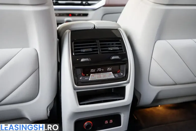 BMW XM (Seria X) din 2025 cu 16.200 km - oferta BMW253047 - foto 29