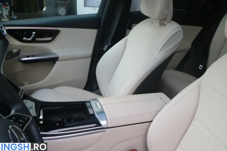 Mercedes-Benz GLC 400 e 4MATIC Avantgarde din 2023 cu 14.600 km - oferta MER253051 - foto 9