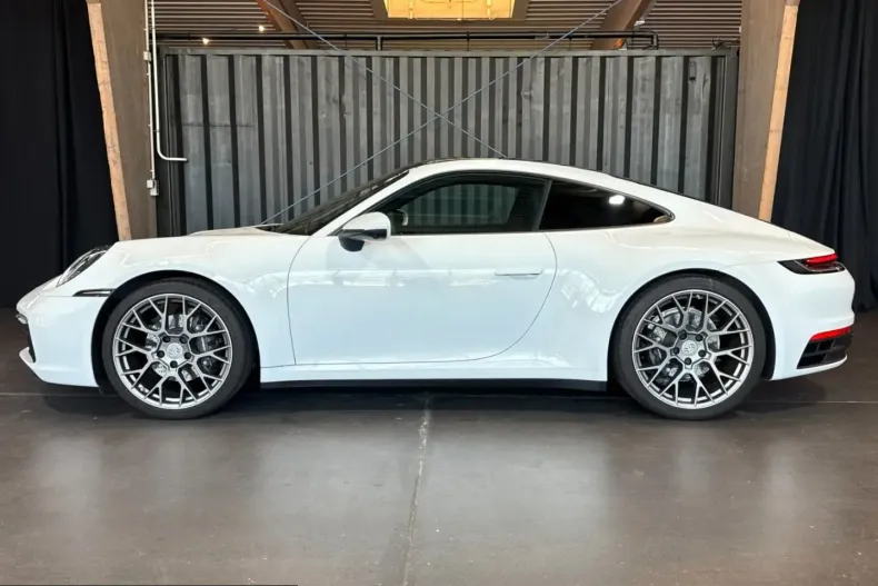 Porsche 992 din 2023 cu 53.200 km - oferta POR253075 - foto 4