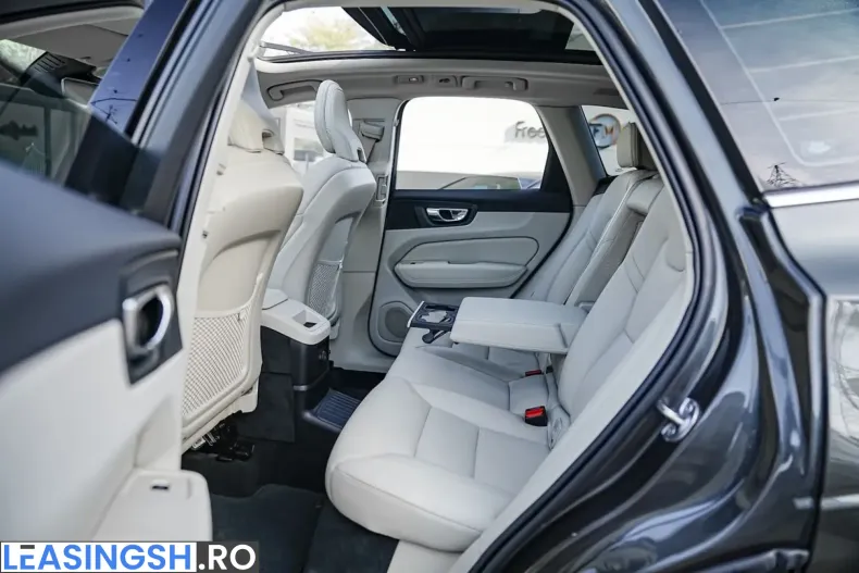 Volvo XC60 din 2022 cu 80.000 km - oferta VOL253079 - foto 2