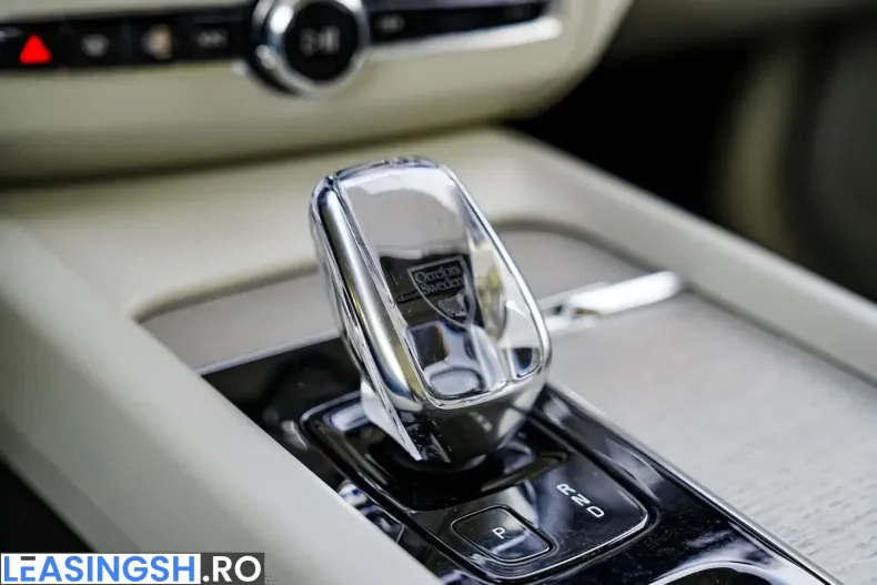 Volvo XC60 din 2022 cu 80.000 km - oferta VOL253079 - foto 29