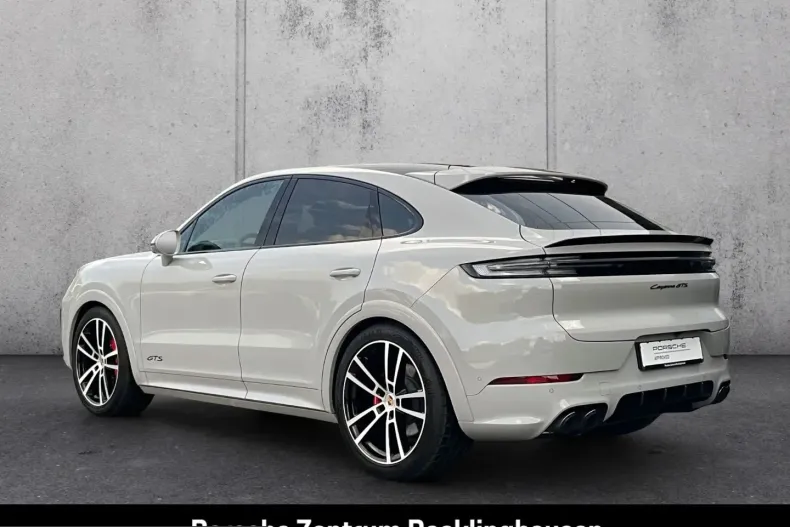 Porsche Cayenne din 2024 cu 24.212 km - oferta POR253080 - foto 3