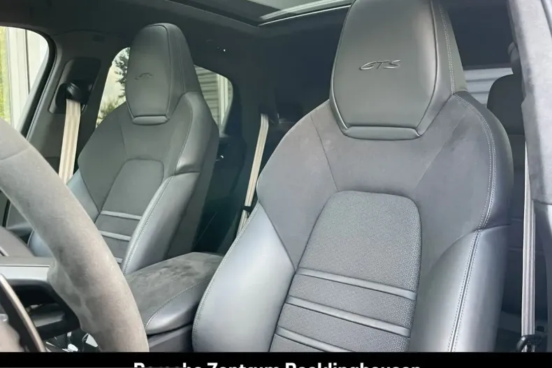 Porsche Cayenne din 2024 cu 24.212 km - oferta POR253080 - foto 5