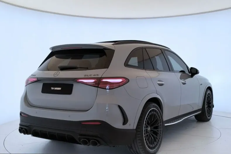 Mercedes-Benz GLC 43 AMG (Clasa GLC) din 2025 cu 30.000 km - oferta MER253103 - foto 5