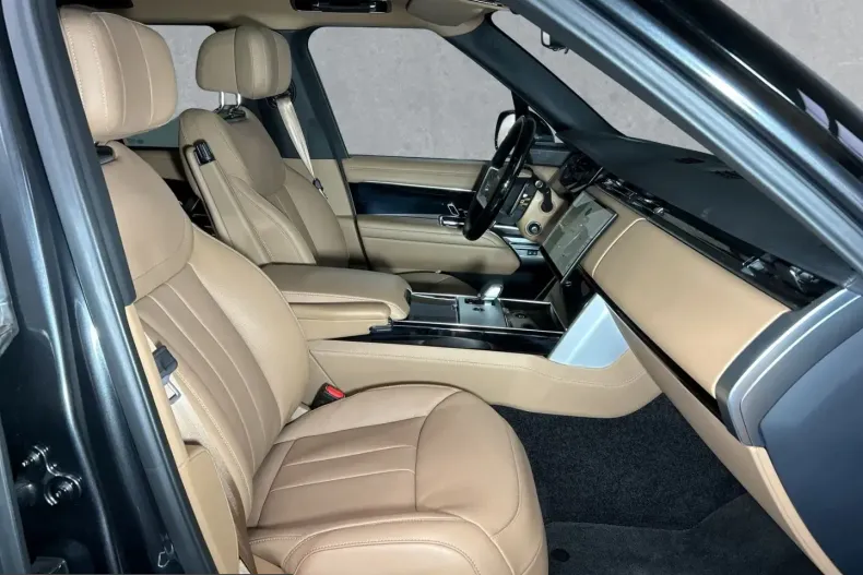 Land Rover Range Rover din 2025 cu 5.000 km - oferta LAN253126 - foto 4