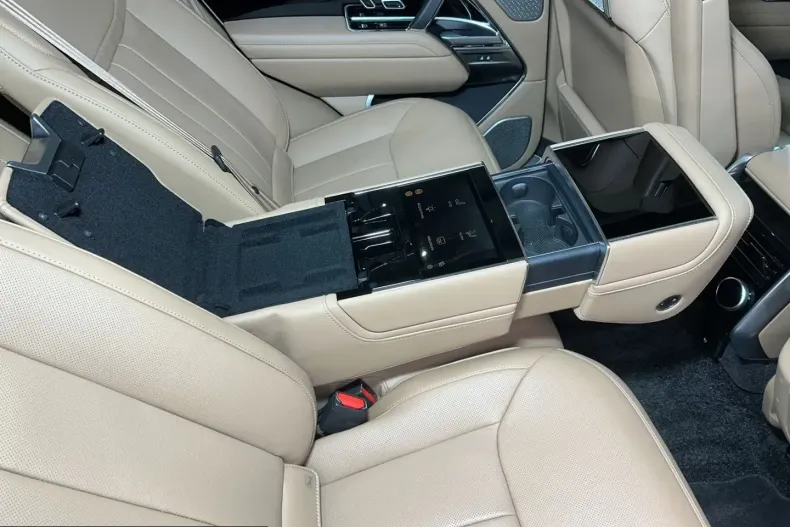 Land Rover Range Rover din 2025 cu 5.000 km - oferta LAN253126 - foto 18
